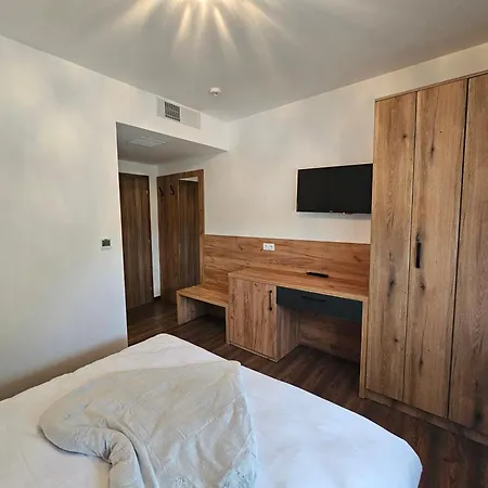 Hostel Premium